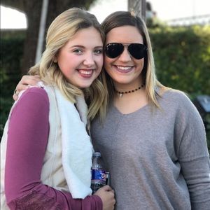 Meet your Posher, Hope