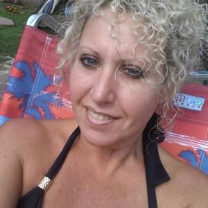 Meet your Posher, Crickette