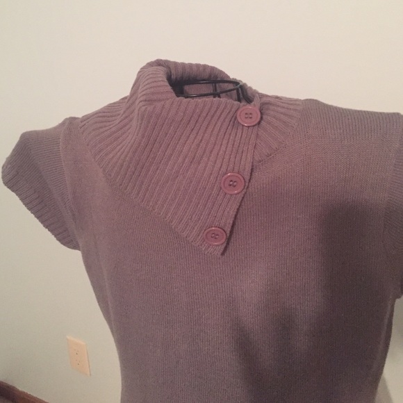 Sweater dress with pockets!