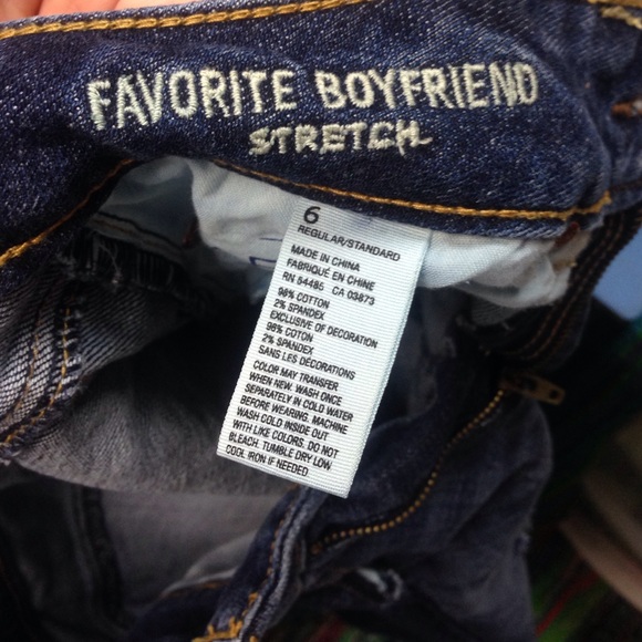 Cute distressed jeans - Picture 2 of 2