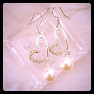 Crystal and pearl earrings