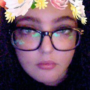 Meet your Posher, Courtney