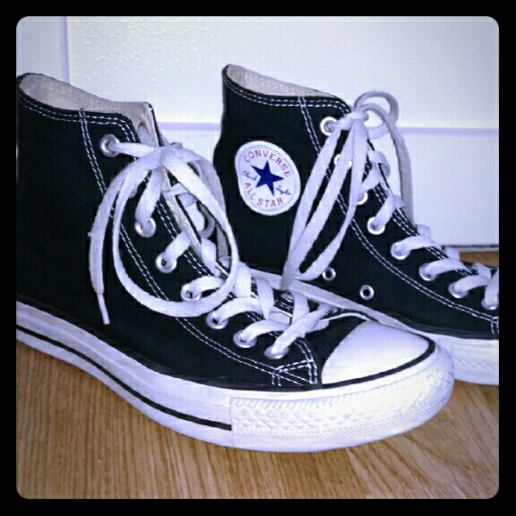 Black high top converse