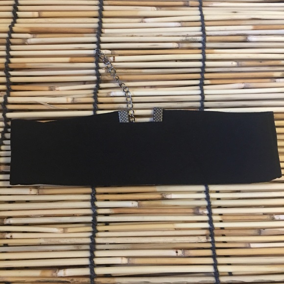 ✨NWT Set of 3 Chokers✨ - Picture 3 of 4