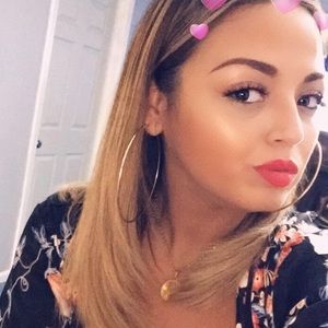 Meet your Posher, Maribel