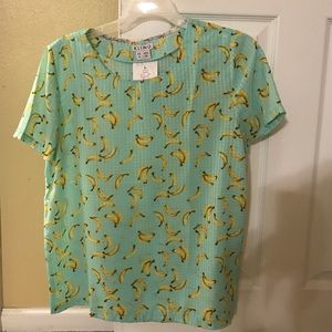 Cute Banana Silk Top, Great for Summer!