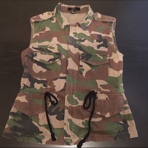 Forever 21 Camo Vest