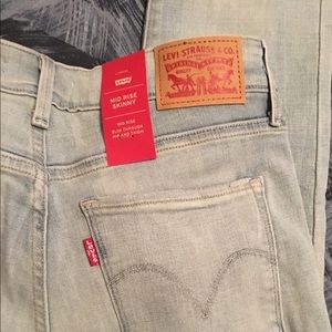 Levi's  Mid-Rise Skinny Jeans
