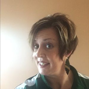 Meet your Posher, Becky