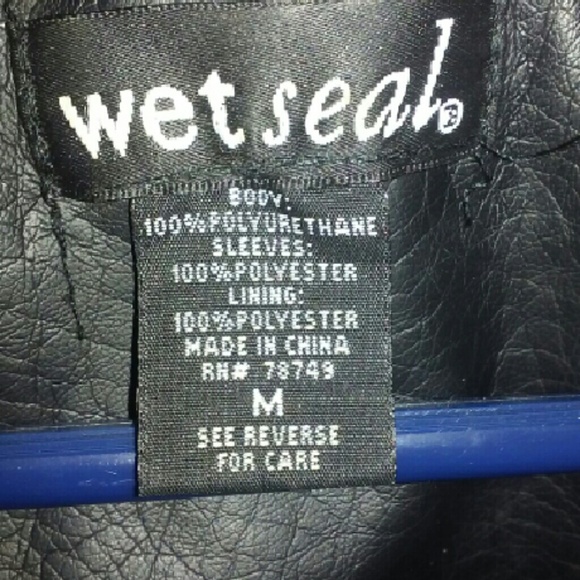 Leather jacket - Picture 3 of 4