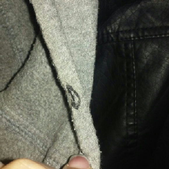 Leather jacket - Picture 4 of 4