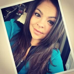 Meet your Posher, Dominique