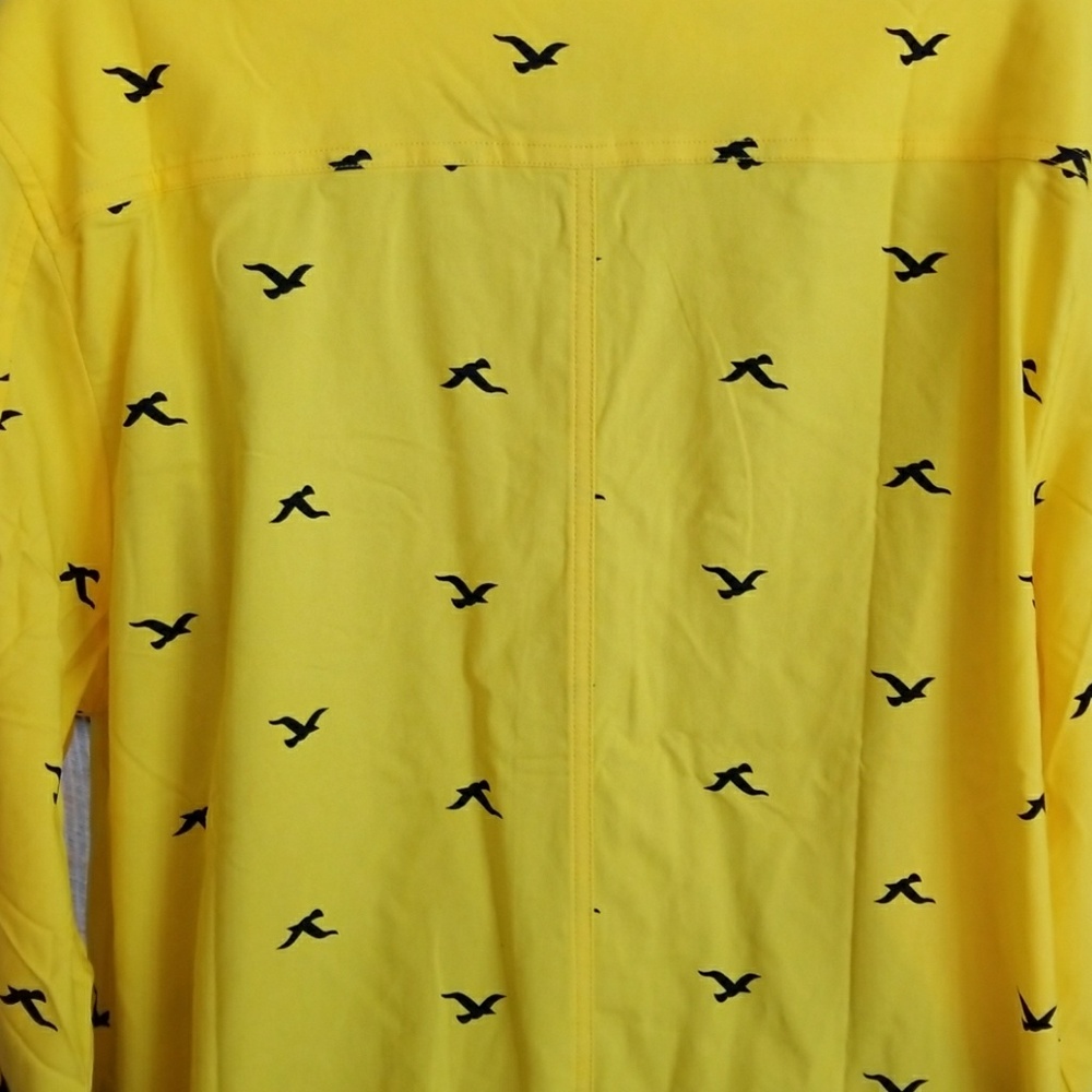 Cute fitted button up blouse - Picture 4 of 5