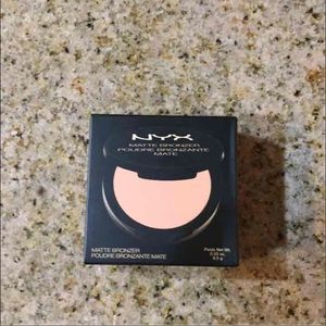Medium NYX matte Bronzer