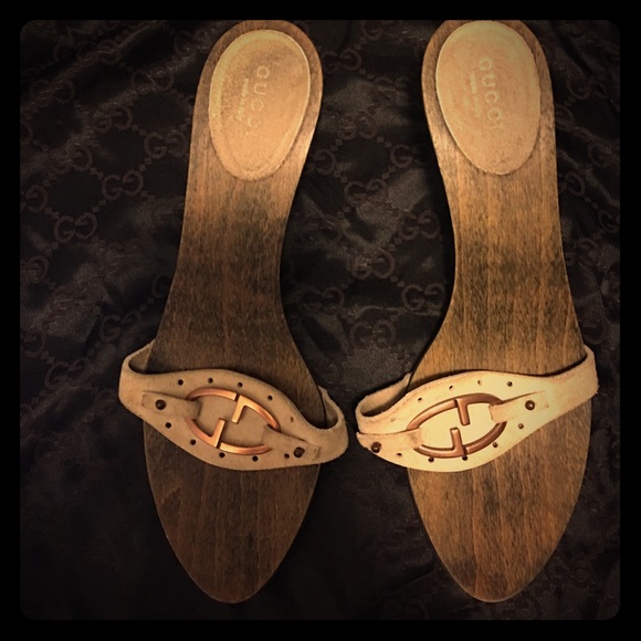 Authentic GUCCI slip on heels - Picture 1 of 3