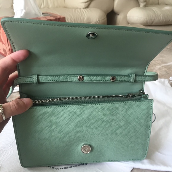 PRADA SAFFIANO LUX ACQUAMARINA - Picture 2 of 4