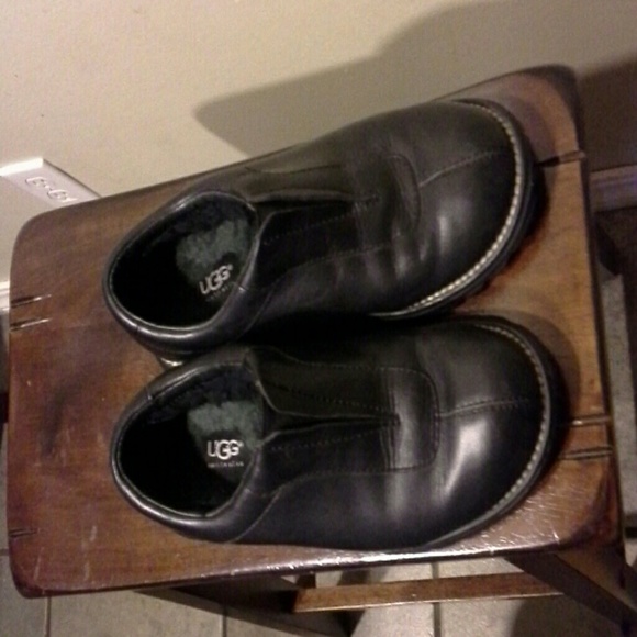 Ugg short boots