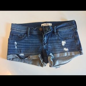 Hollister shorts! Size 3.