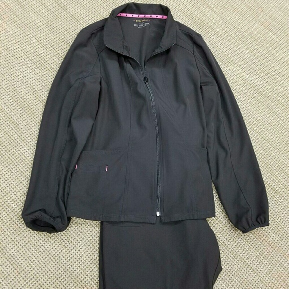 NWOT HeartSoul black scrub set
