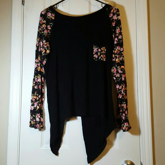 Long sleeve floral top