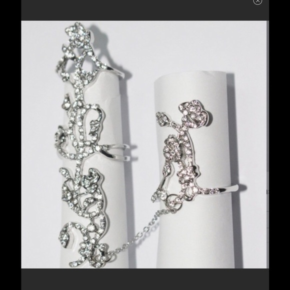 New multiple finger stack band crystal ring- - Picture 4 of 4