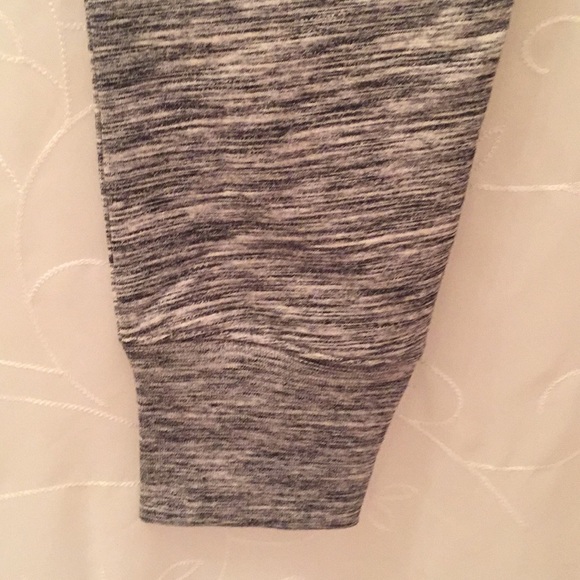 NWT GAP sweatpants - Picture 5 of 6
