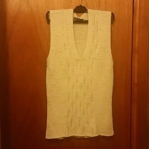 sleeveless v-neck sweater