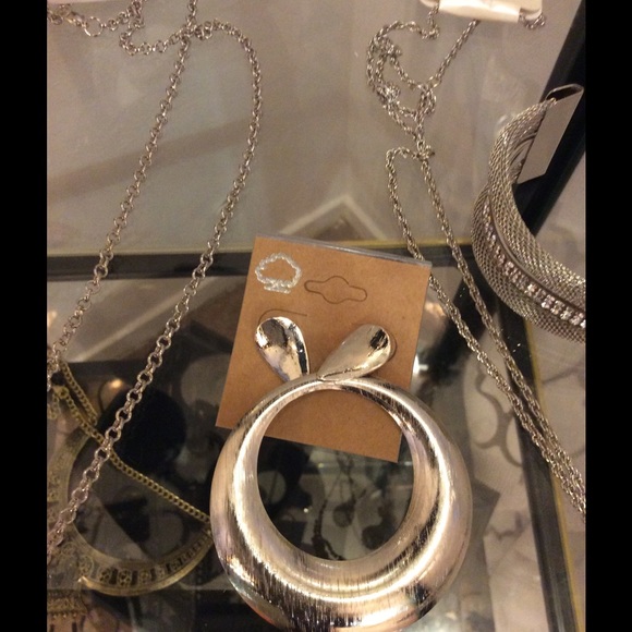 Jewelry bundle any 2 for $10 - Picture 2 of 2