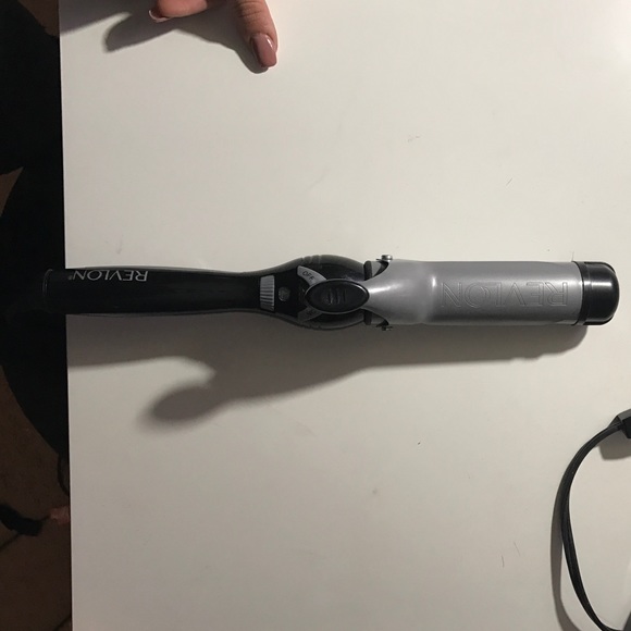 Revlon 2 in Curling Iron.