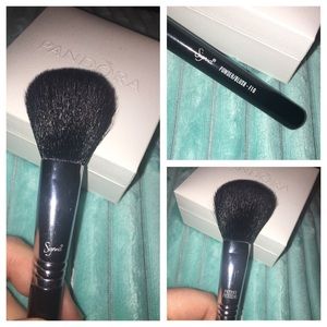 Brand New Sigma Powder/Blush Brush ~ F10