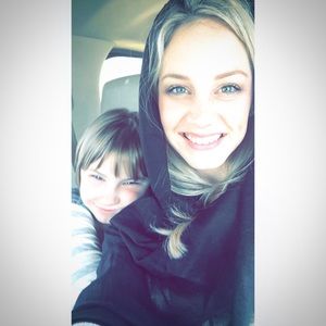 Meet your Posher, Lauren