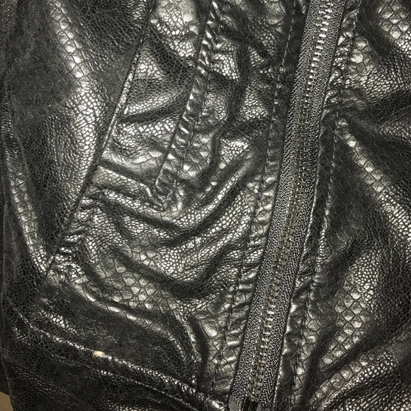 Black jacket - Picture 4 of 4
