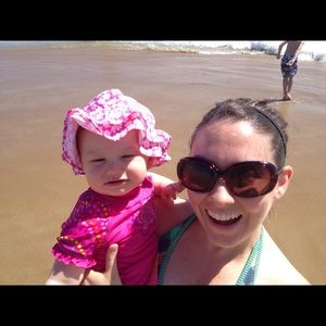 Meet your Posher, Emily