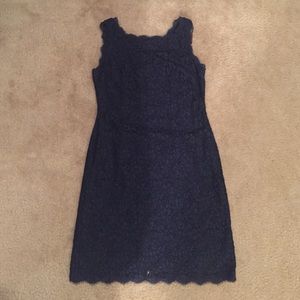 Adrianna Papell sleeveless boatneck lace dress