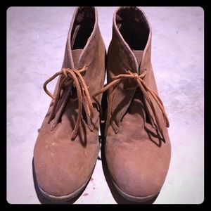 Tan ankle booties (6)