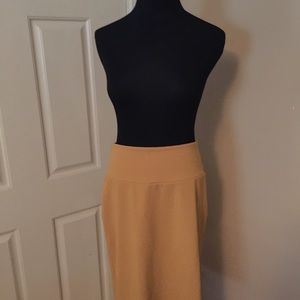 Large Lularoe Cassie
