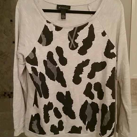 Leopard print sweatshirt