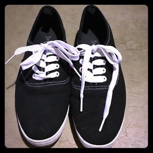 Black Sneakers