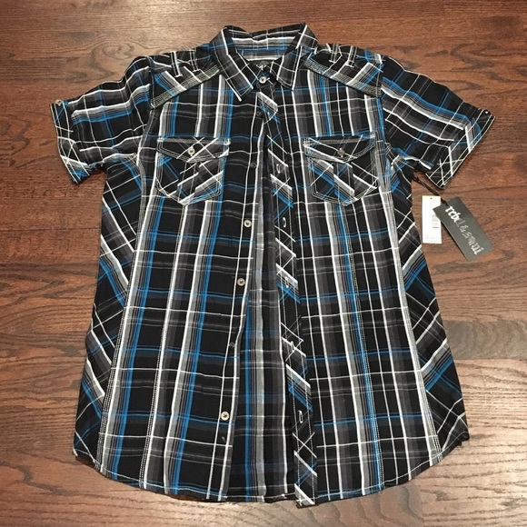 Checkered blue button down tshirt