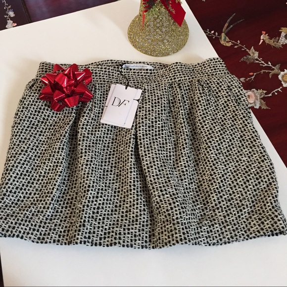 Diane Von Furstenberg mini skirt - Picture 1 of 4