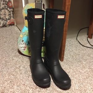 Black Matte Hunter Rain Boots