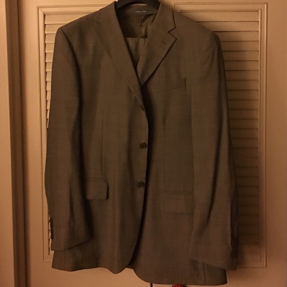 Men's suit