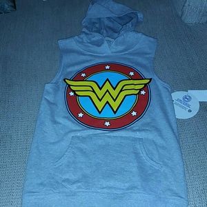 Sleeveless hooded sweatshirt