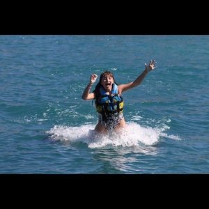 Meet your Posher, Phoebe