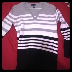 New gap sweater never worn