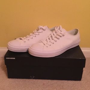 Converse Chuck II Low Tops in White