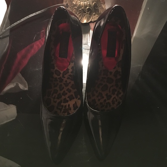 Fredericks of Hollywood black shoes