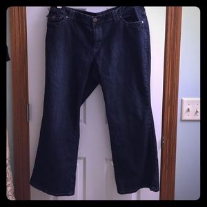 Avenue size 18 petite Bootcut jeans-Excellent 👖👖