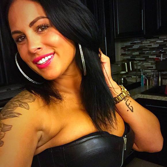 Meet your Posher, Jenna - Picture 1 of 1