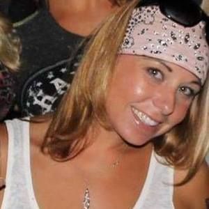 Meet your Posher, Karrie